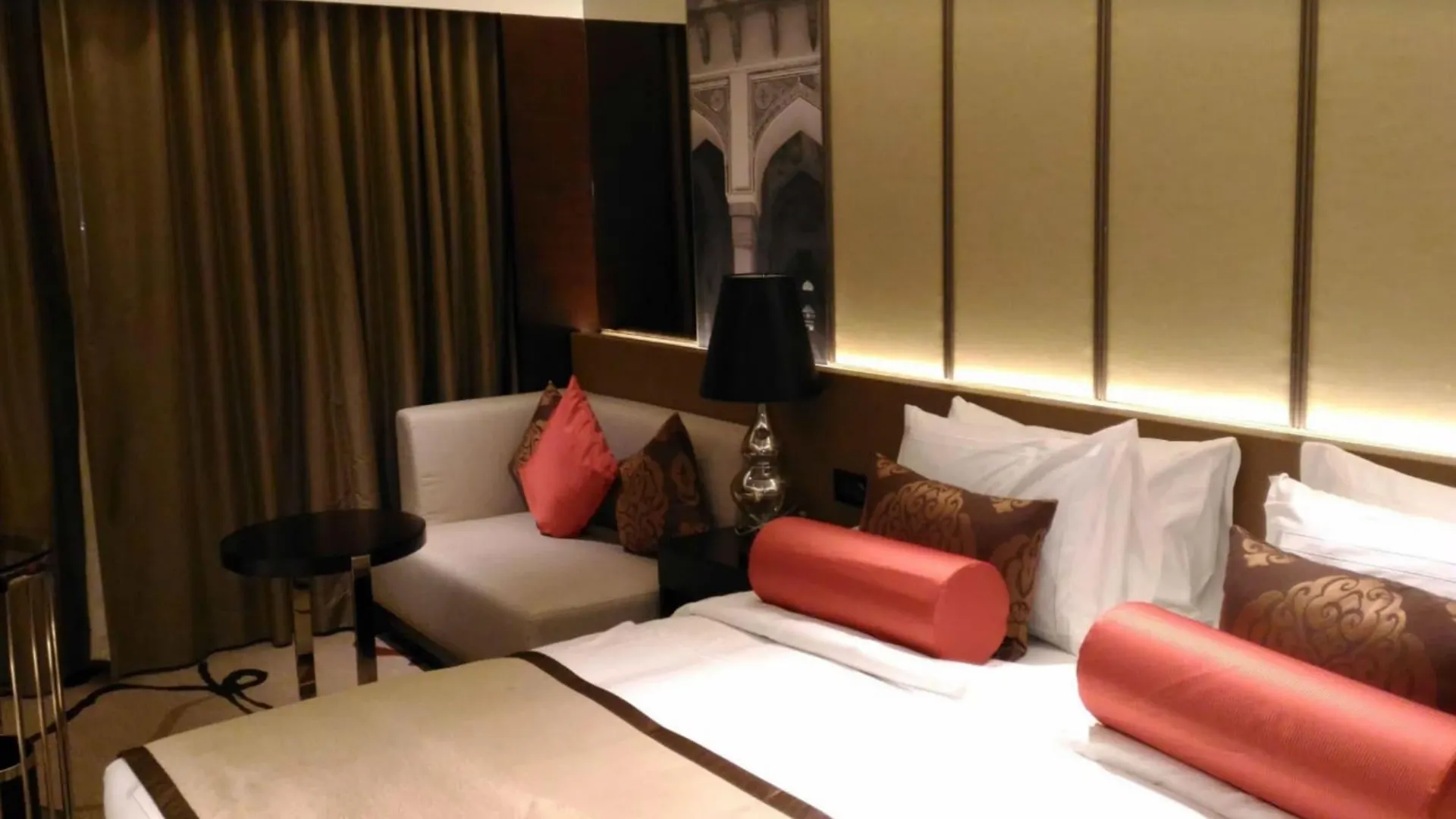Pride Plaza Hotel, Aerocity Neu-Delhi 5*,