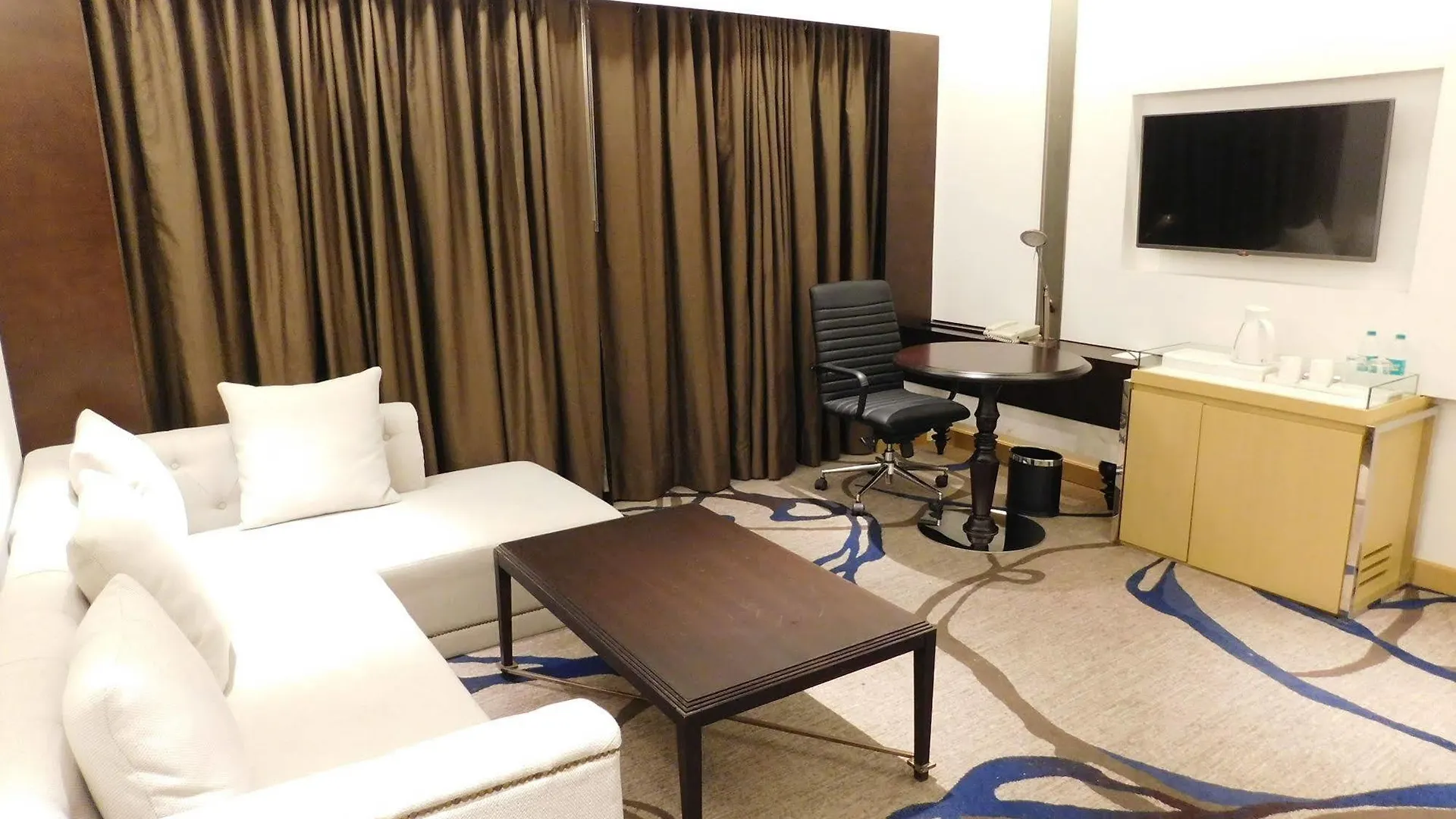 Pride Plaza Hotel, Aerocity Neu-Delhi