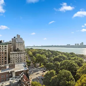 https://riverside-tower-hotel.us-newyorkcity.com